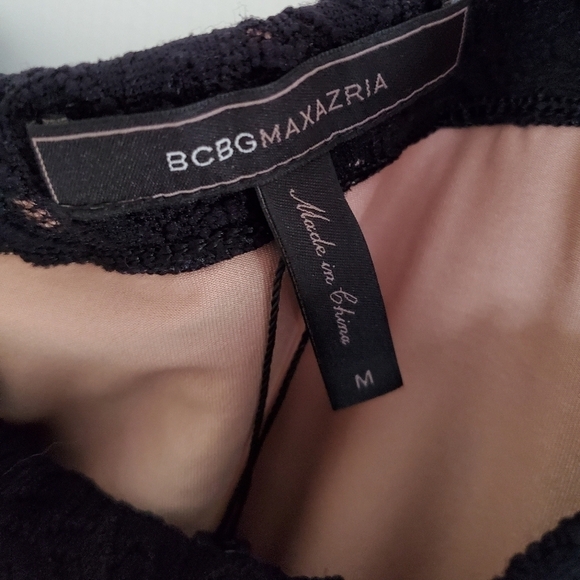 NWT BCBGmaxazria Alanis lace off the shoulder shirt Size Medium - Picture 3 of 7